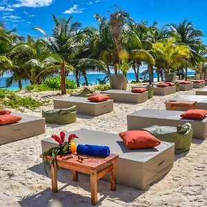 Mia Beachfront - Ocean View And Club **** Tulum